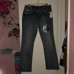 Ariya Jeans